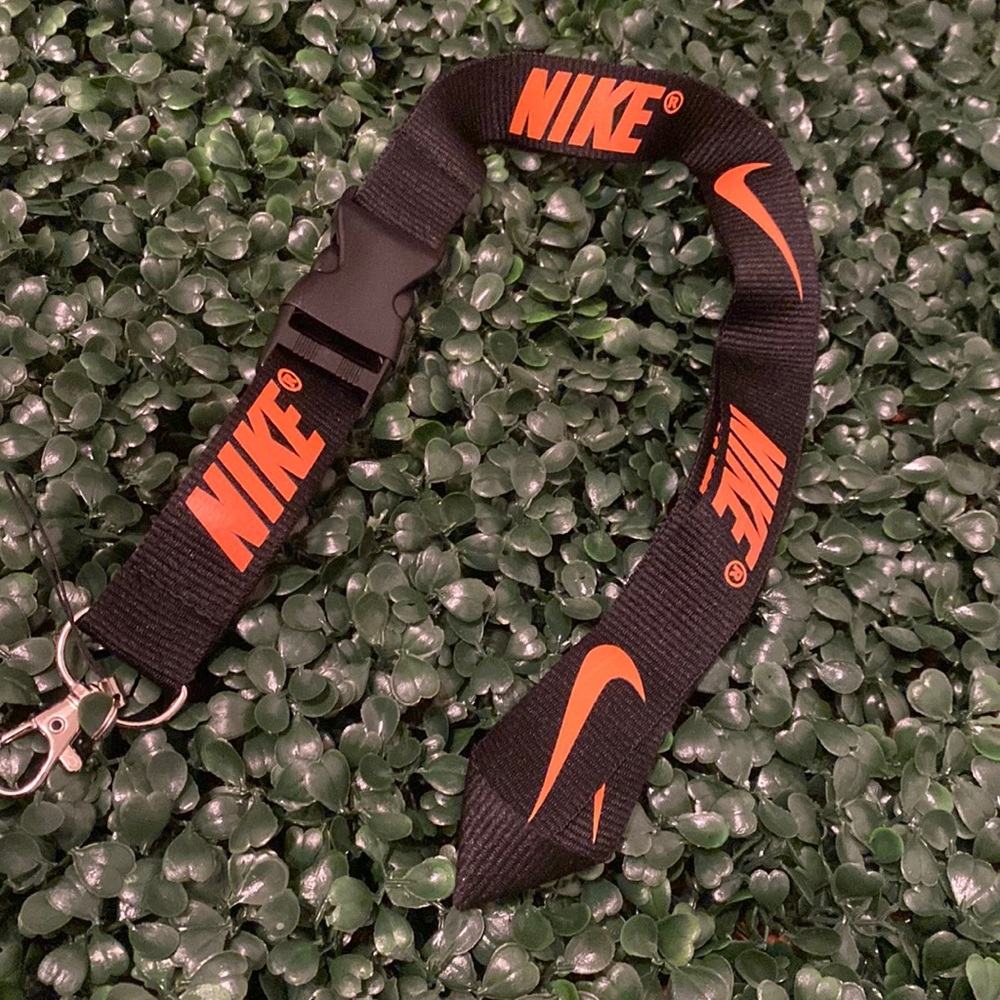 Nike Detachable Lanyard Black & Orange